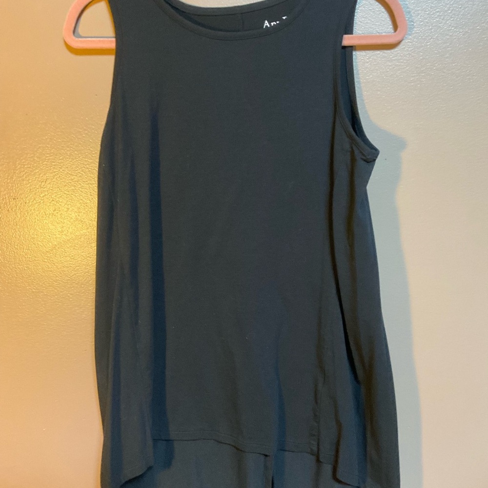 AnyBody sleeveless black  Tank Top asymmetrical hem small NWOT B36 L31